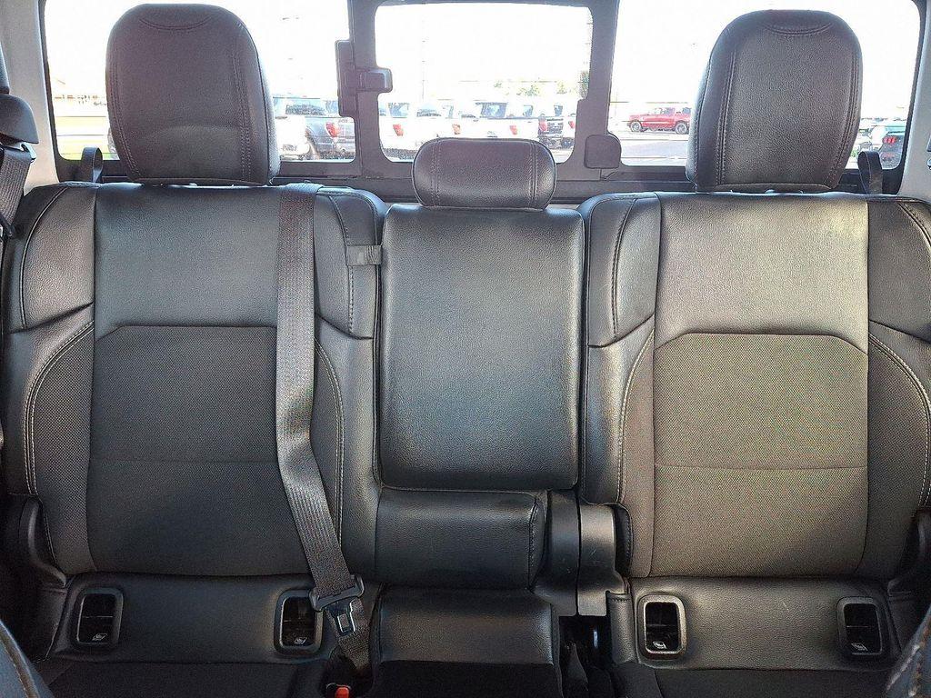 used 2023 Jeep Gladiator car, priced at $32,013