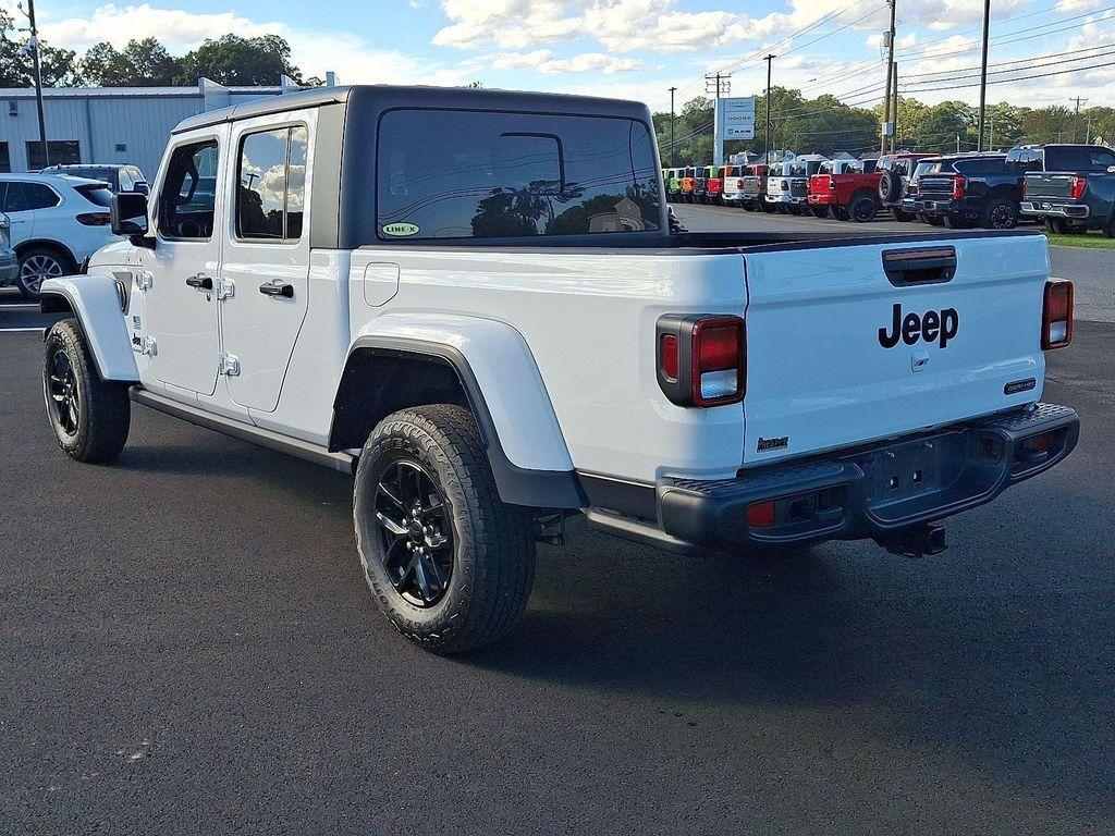 used 2023 Jeep Gladiator car, priced at $32,013