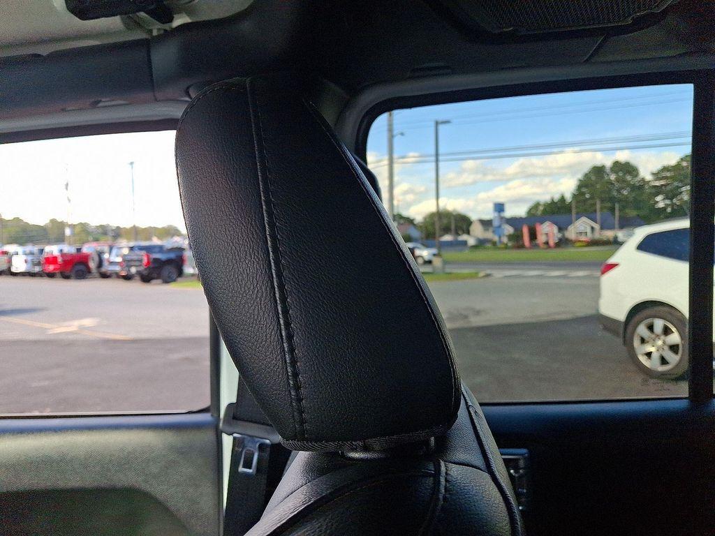 used 2023 Jeep Gladiator car, priced at $32,013