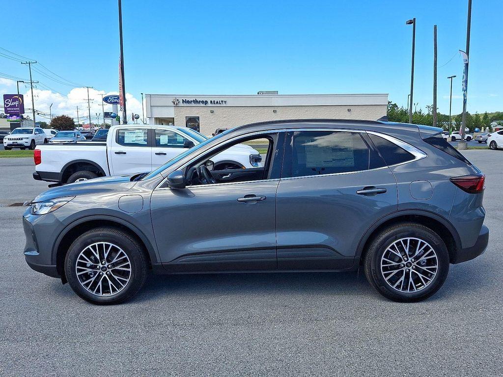new 2025 Ford Escape PHEV car, priced at $27,968