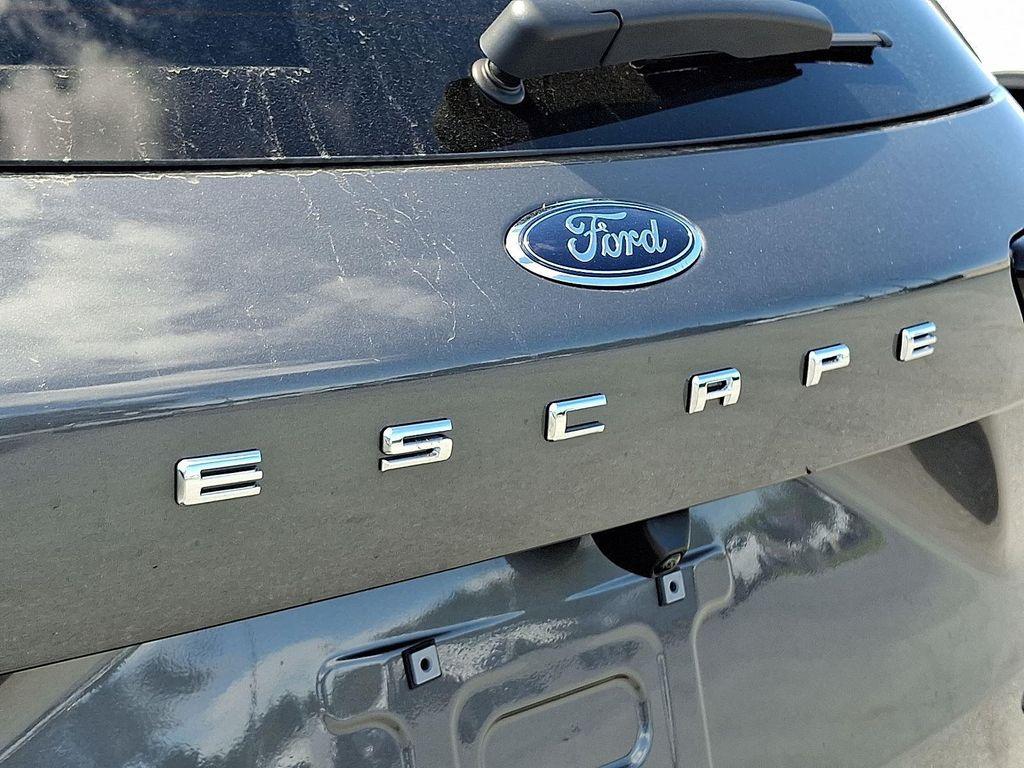 new 2025 Ford Escape PHEV car, priced at $27,968