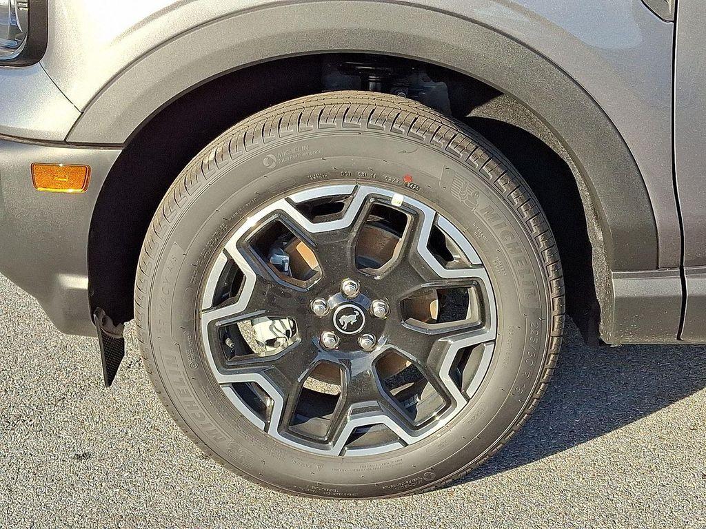 new 2025 Ford Bronco Sport car, priced at $37,380