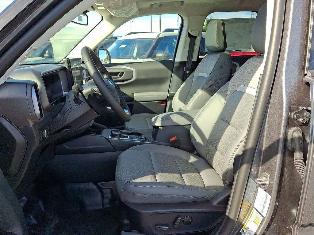 new 2025 Ford Bronco Sport car, priced at $40,574