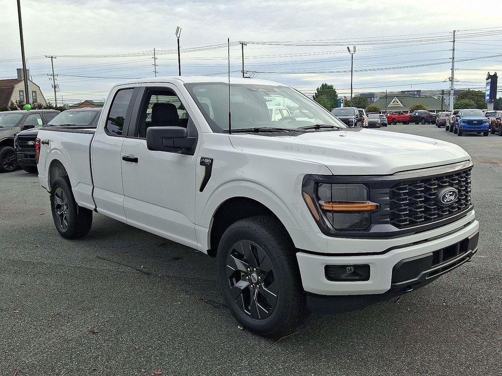 new 2025 Ford F-150 car, priced at $45,284