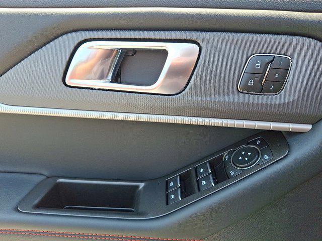 new 2025 Ford Explorer car, priced at $49,526