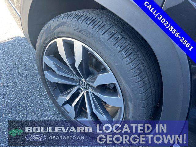 used 2021 Volkswagen Atlas car, priced at $33,000