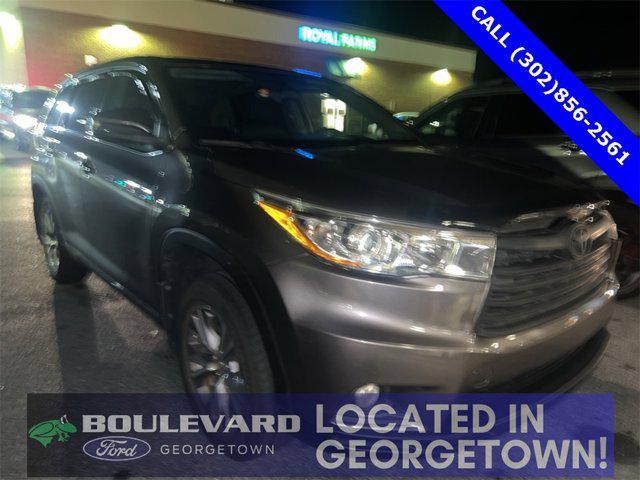 used 2015 Toyota Highlander car, priced at $20,800