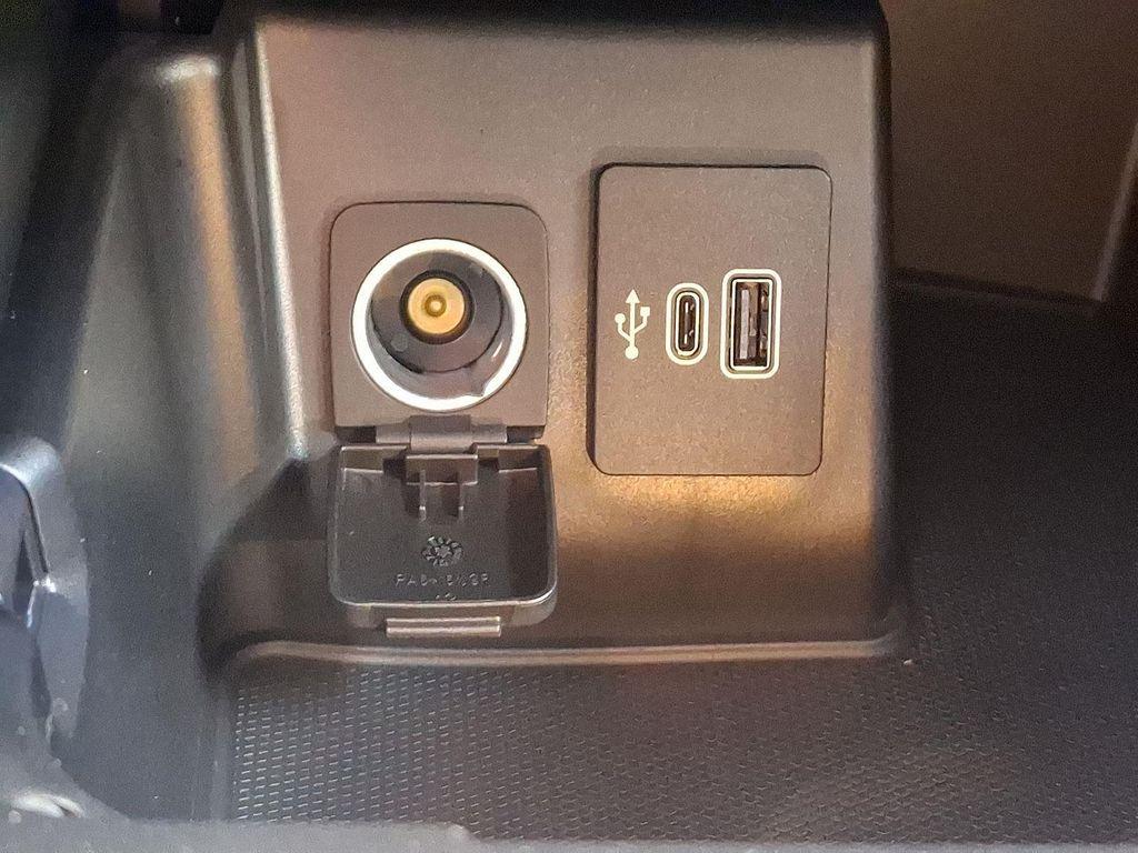 new 2025 Ford Explorer car, priced at $38,340