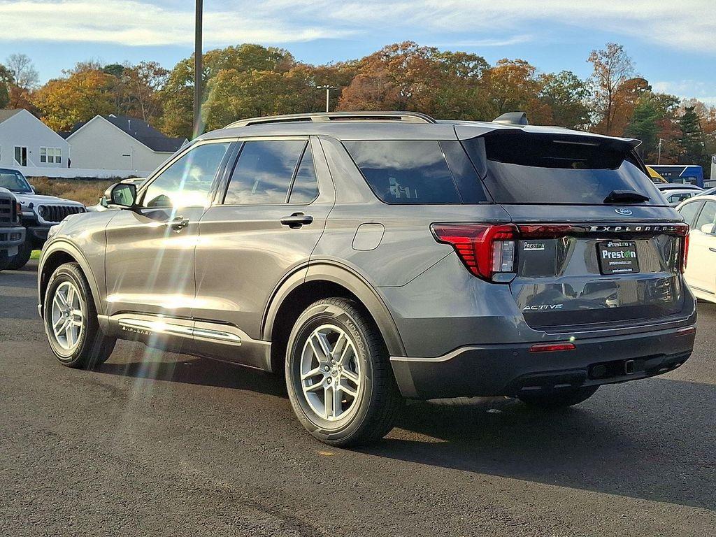 new 2025 Ford Explorer car, priced at $38,340