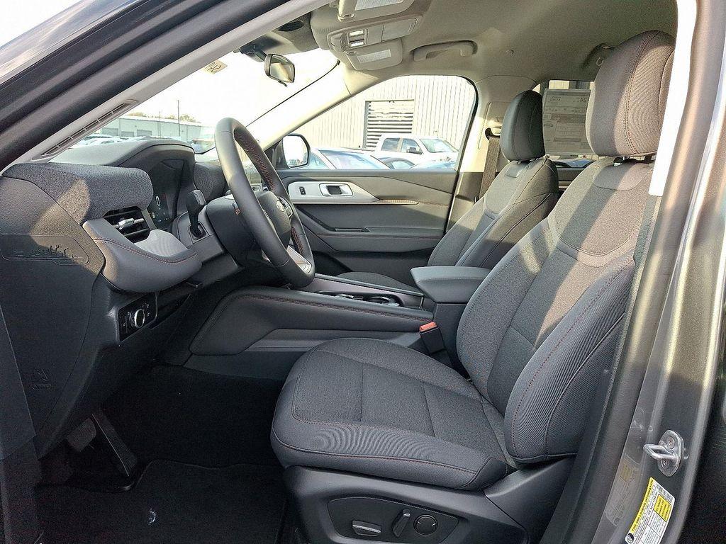new 2025 Ford Explorer car, priced at $38,340