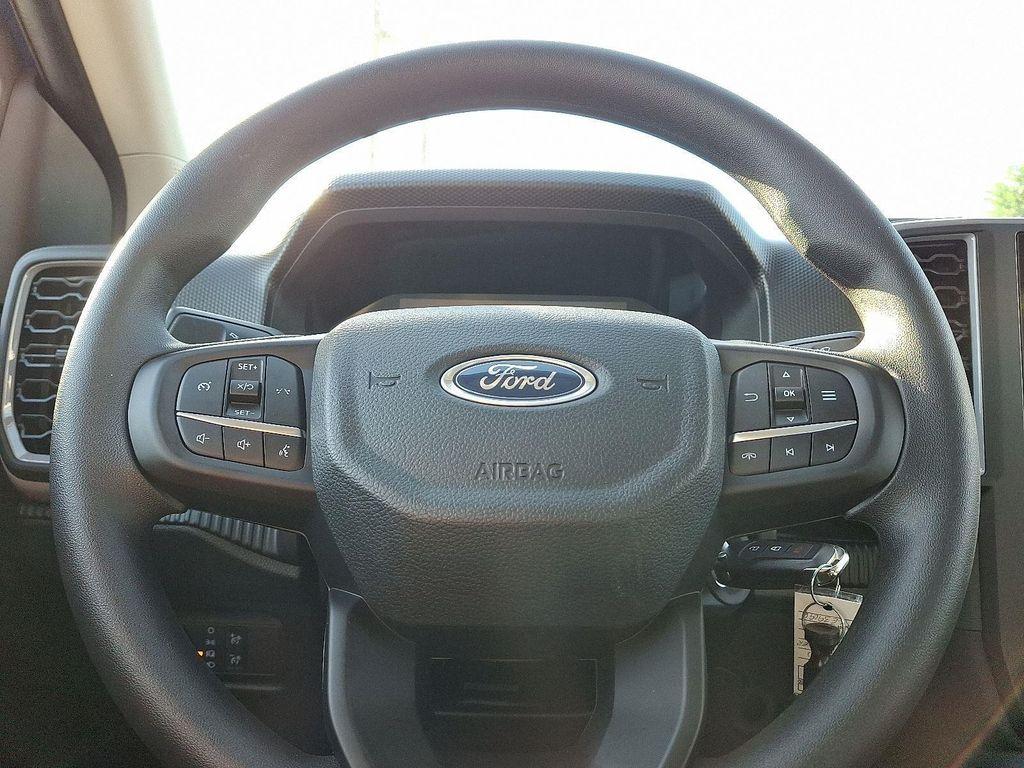 new 2025 Ford Ranger car, priced at $32,626