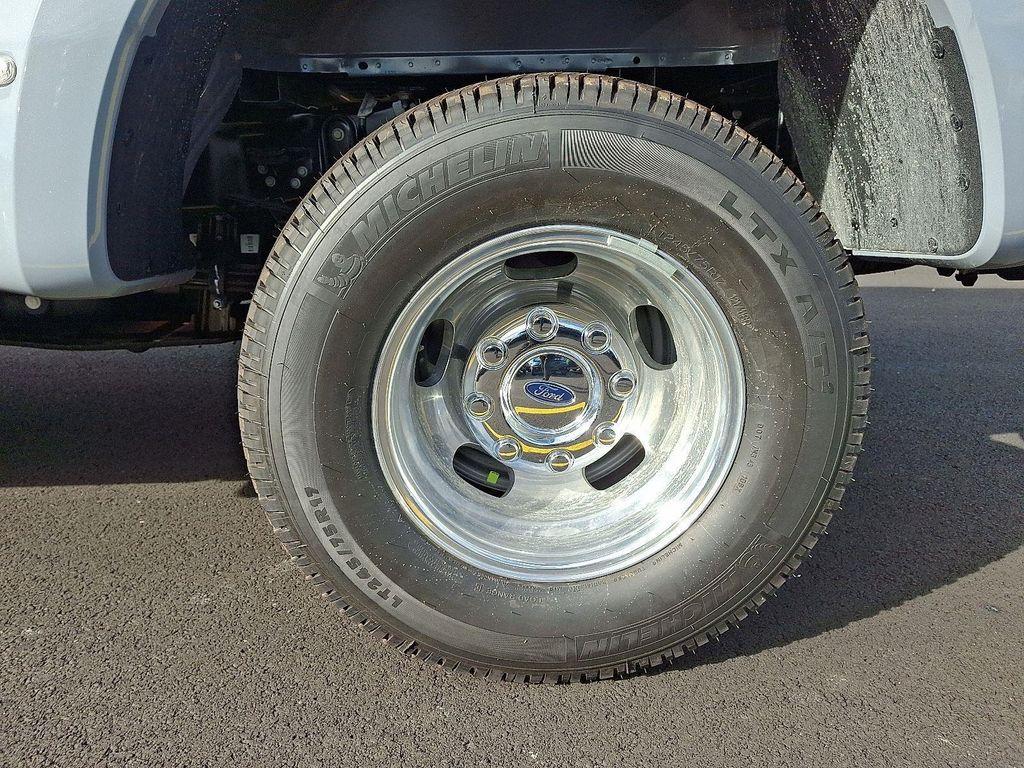 new 2025 Ford F-350 car, priced at $95,680