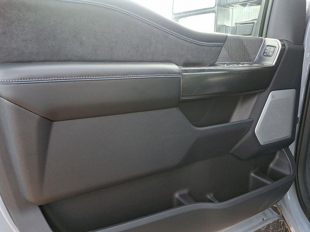 new 2025 Ford F-350 car, priced at $95,680