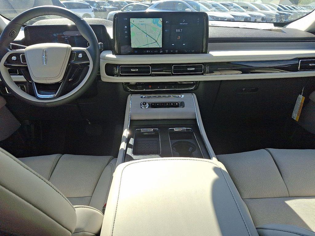 new 2025 Lincoln Aviator car, priced at $79,680