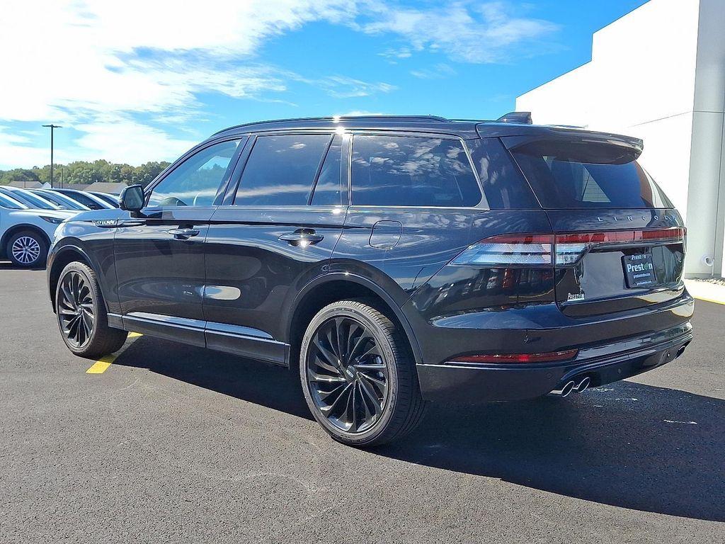 new 2025 Lincoln Aviator car, priced at $79,680