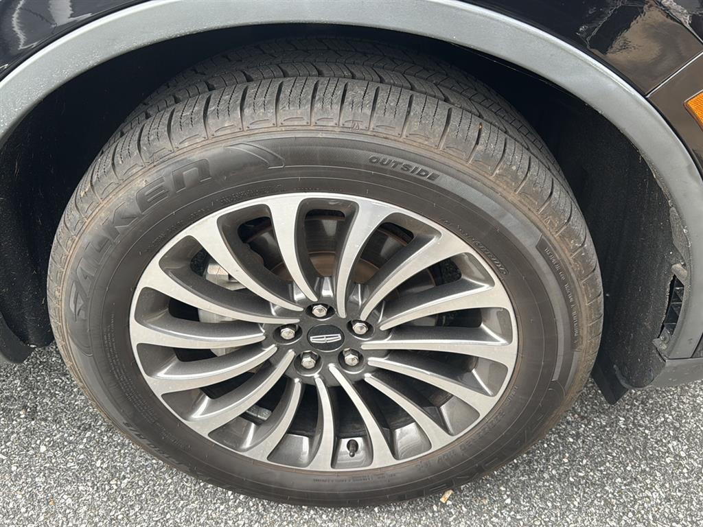 used 2021 Lincoln Aviator car, priced at $38,315