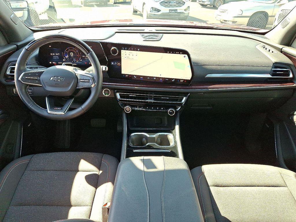 used 2024 Chevrolet Traverse car, priced at $45,635