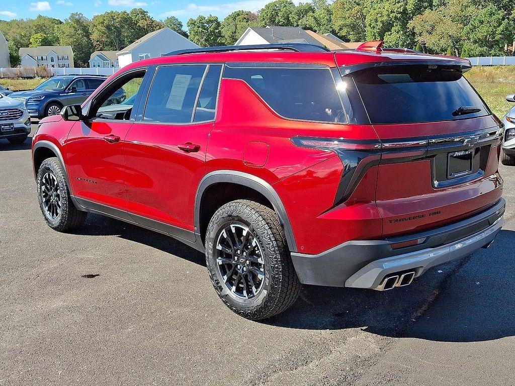 used 2024 Chevrolet Traverse car, priced at $45,635