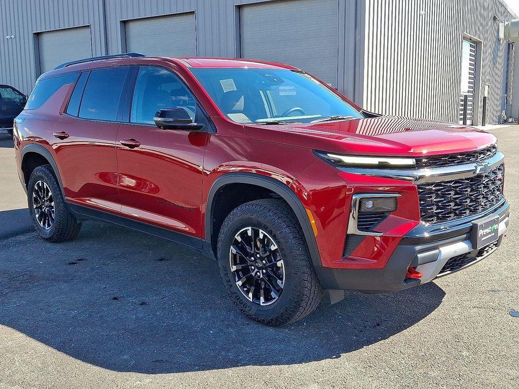used 2024 Chevrolet Traverse car, priced at $45,635