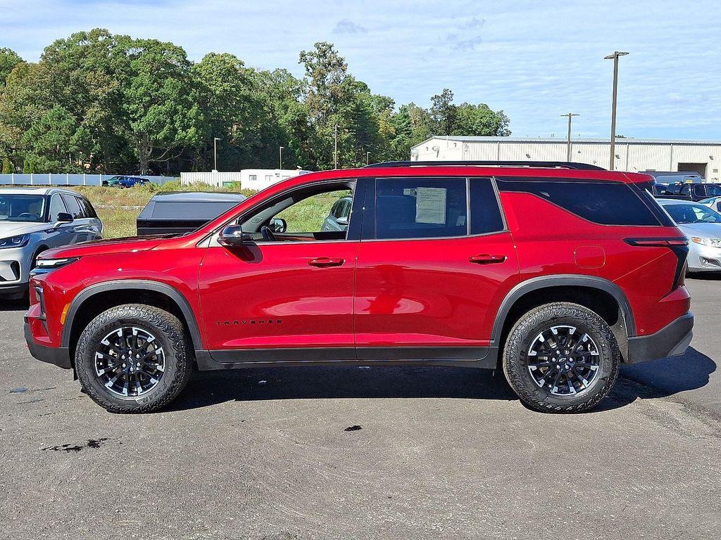 used 2024 Chevrolet Traverse car, priced at $45,635