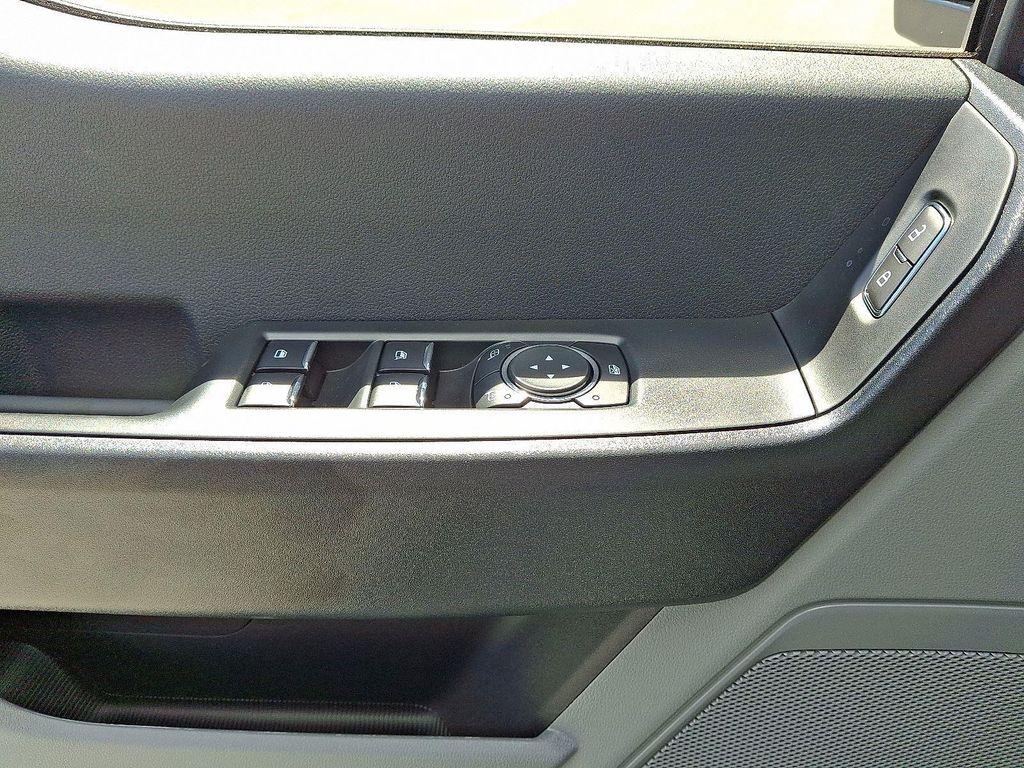 new 2025 Ford F-250 car, priced at $46,097