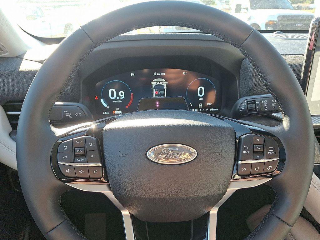 new 2025 Ford Explorer car, priced at $55,706