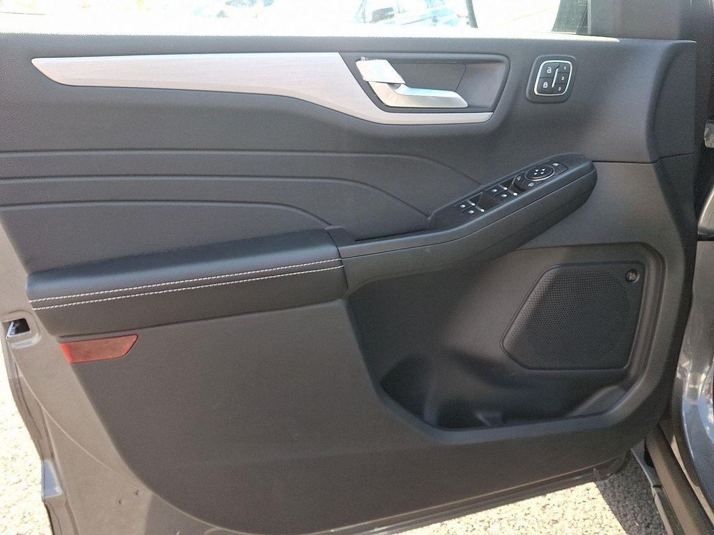 new 2024 Ford Escape PHEV car, priced at $42,400