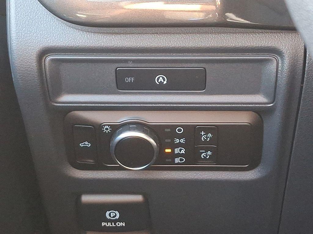 new 2025 Ford F-150 car, priced at $47,054