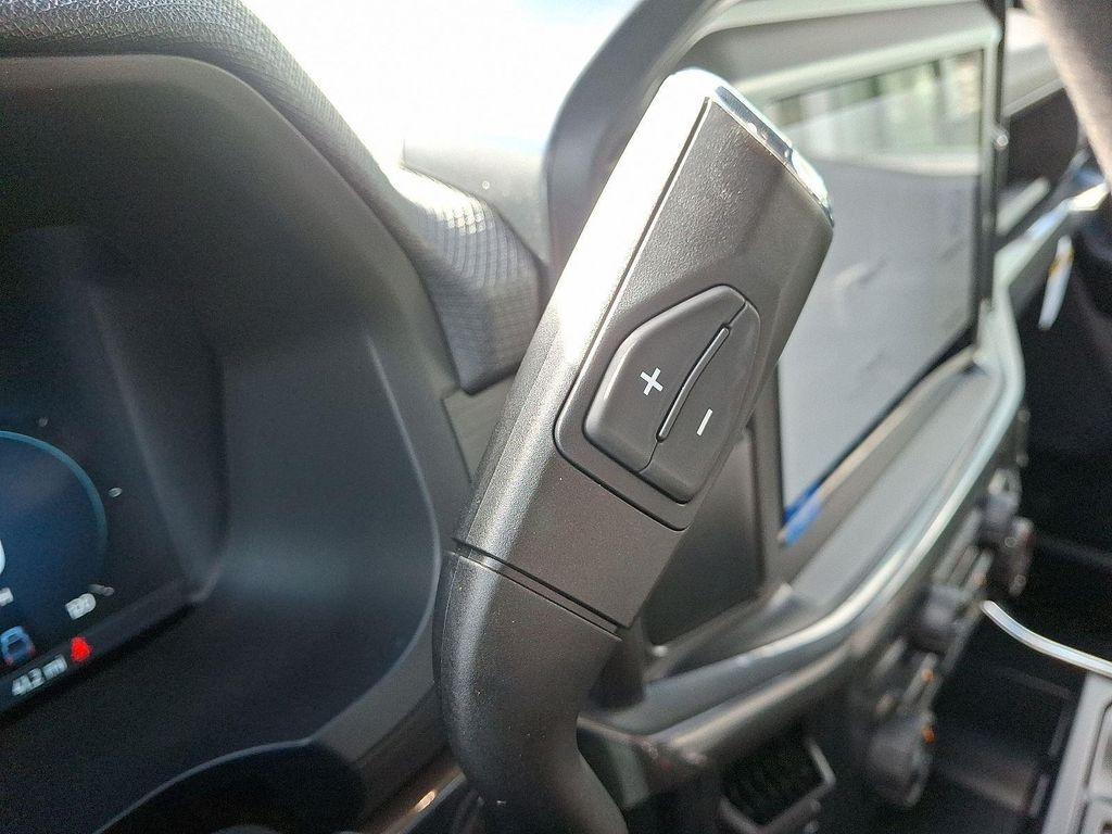 new 2025 Ford F-150 car, priced at $47,054