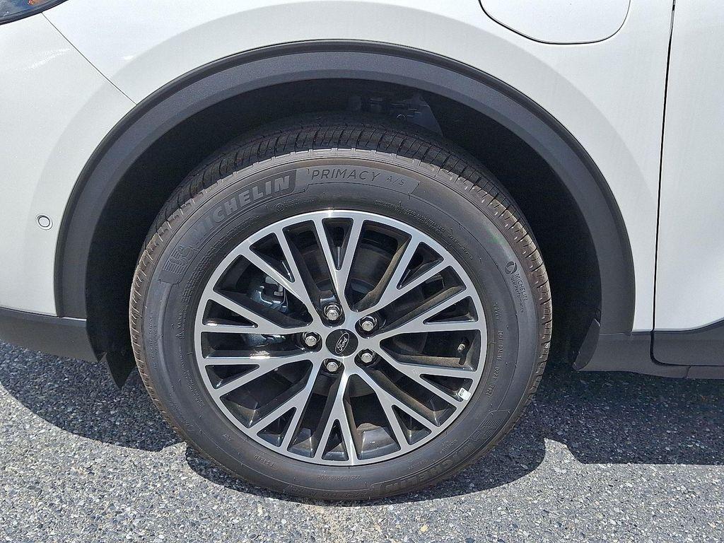 new 2024 Ford Escape PHEV car, priced at $43,335