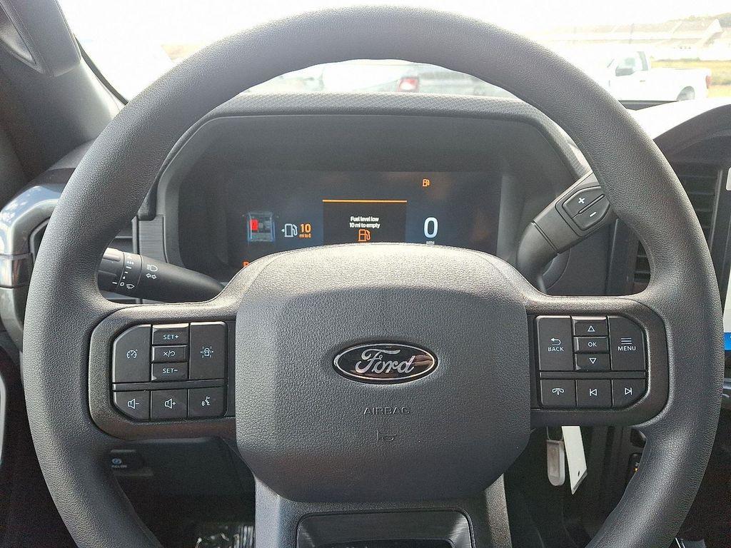 new 2025 Ford F-150 car, priced at $49,738