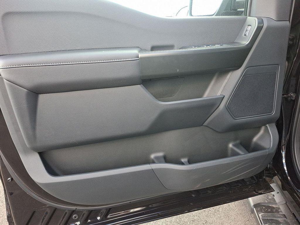 new 2025 Ford F-150 car, priced at $49,738