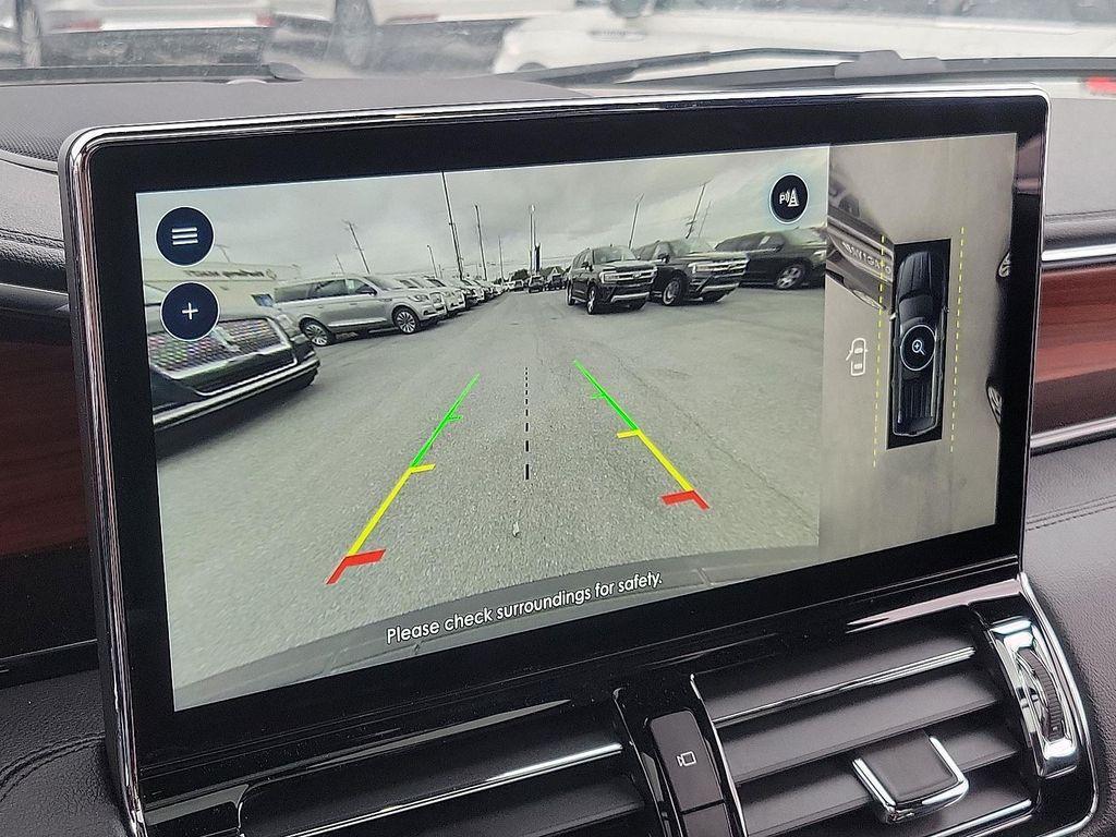 new 2024 Lincoln Navigator car, priced at $91,558