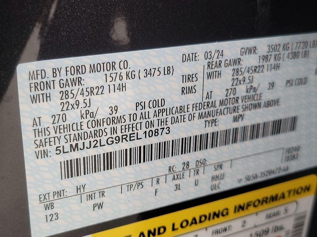 new 2024 Lincoln Navigator car, priced at $91,558