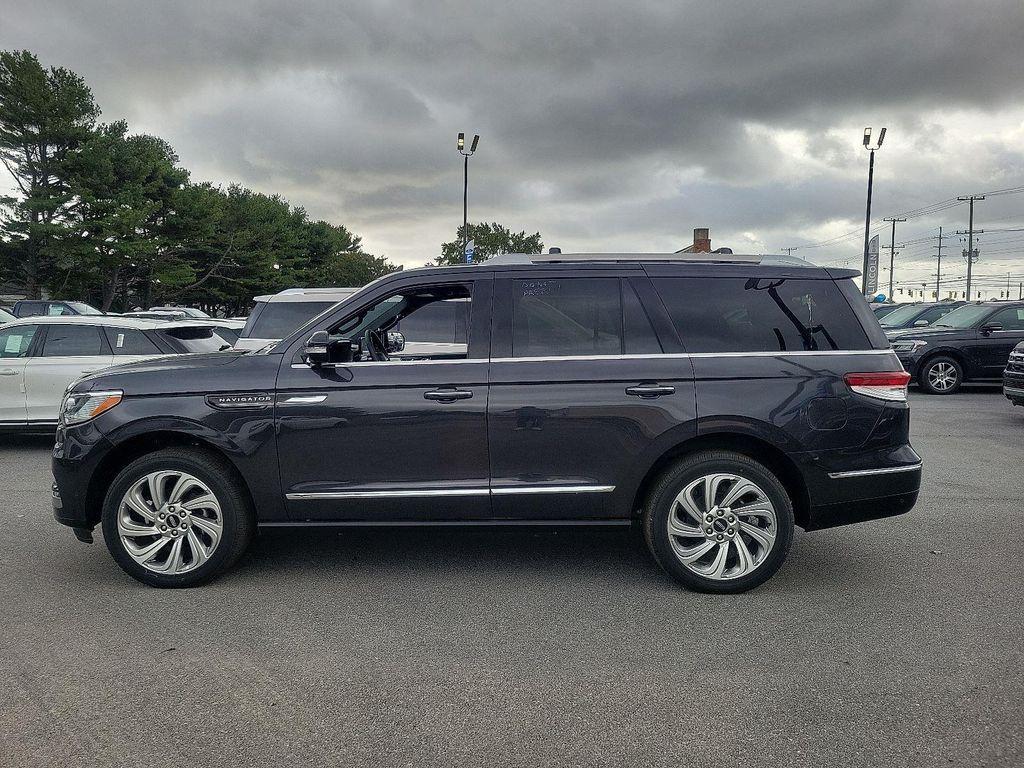 new 2024 Lincoln Navigator car, priced at $91,558