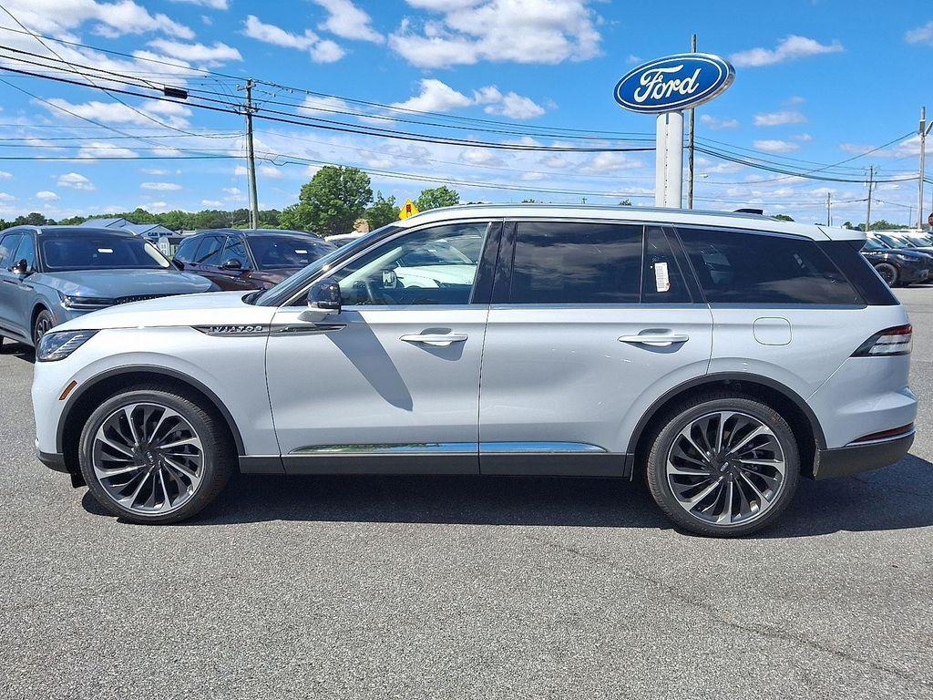new 2025 Lincoln Aviator car, priced at $78,576