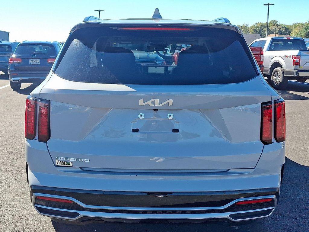 used 2023 Kia Sorento car, priced at $27,637