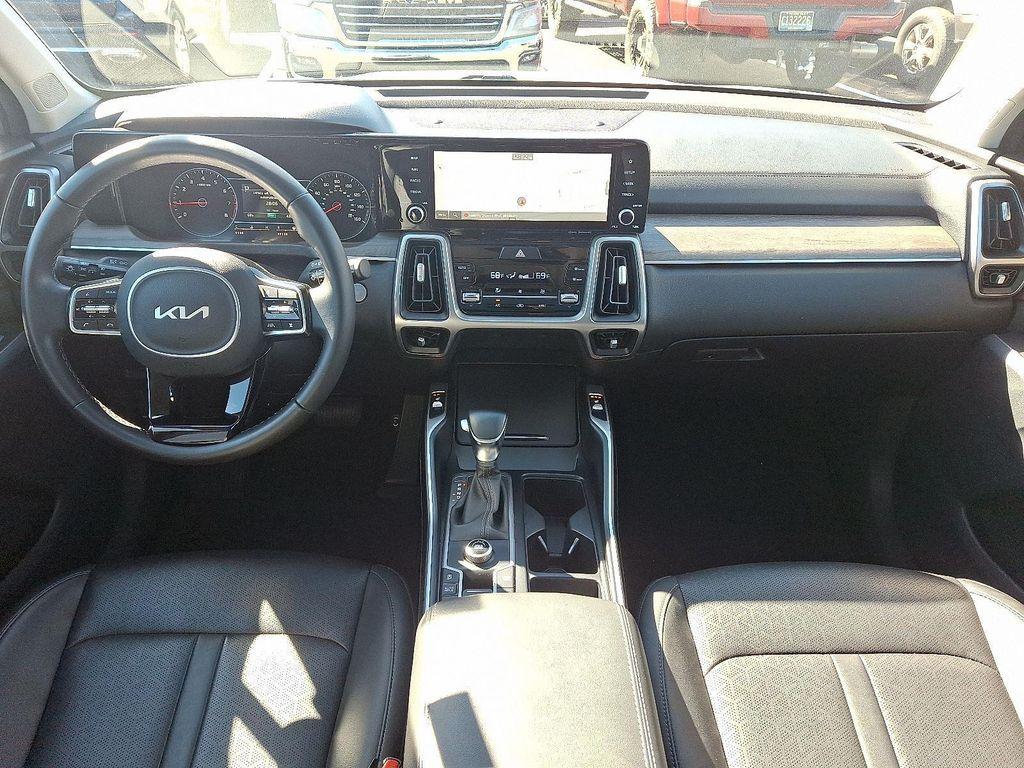 used 2023 Kia Sorento car, priced at $27,637
