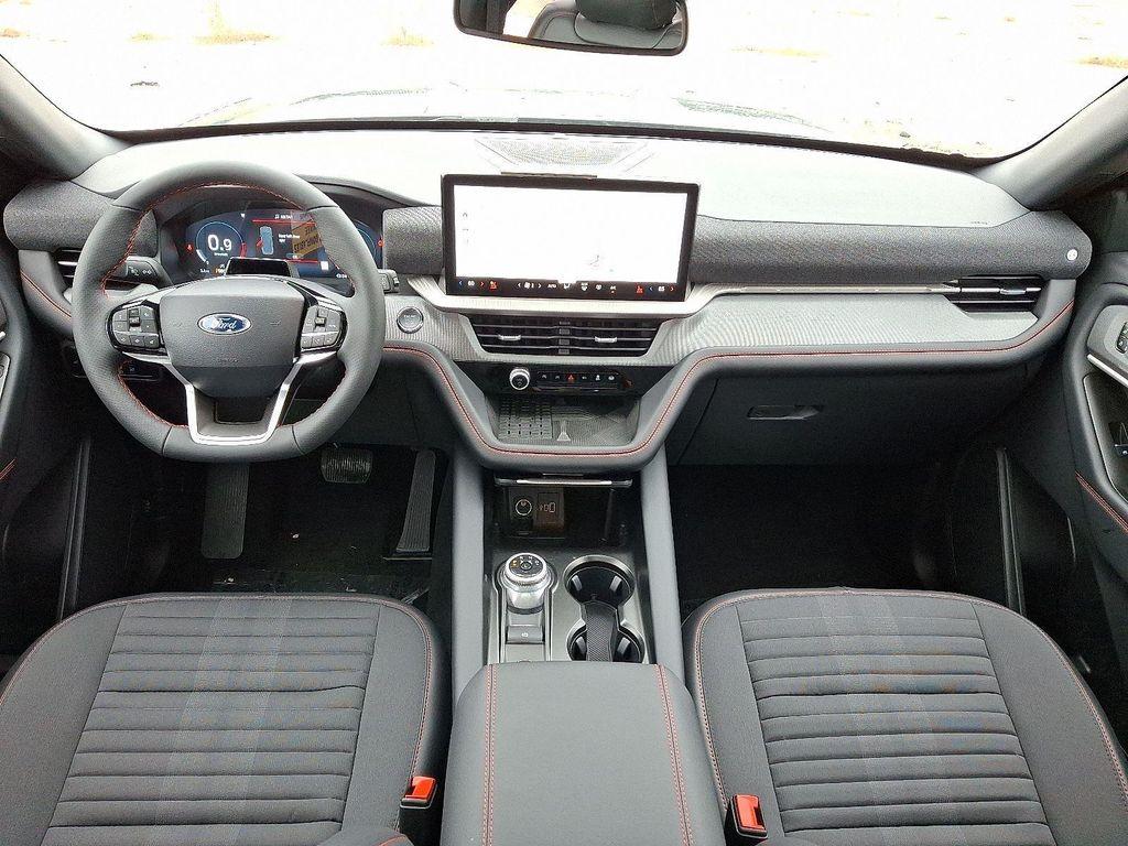 new 2025 Ford Explorer car, priced at $49,870