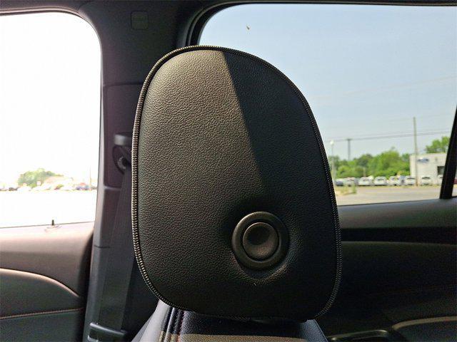 used 2023 Chevrolet Traverse car, priced at $40,500