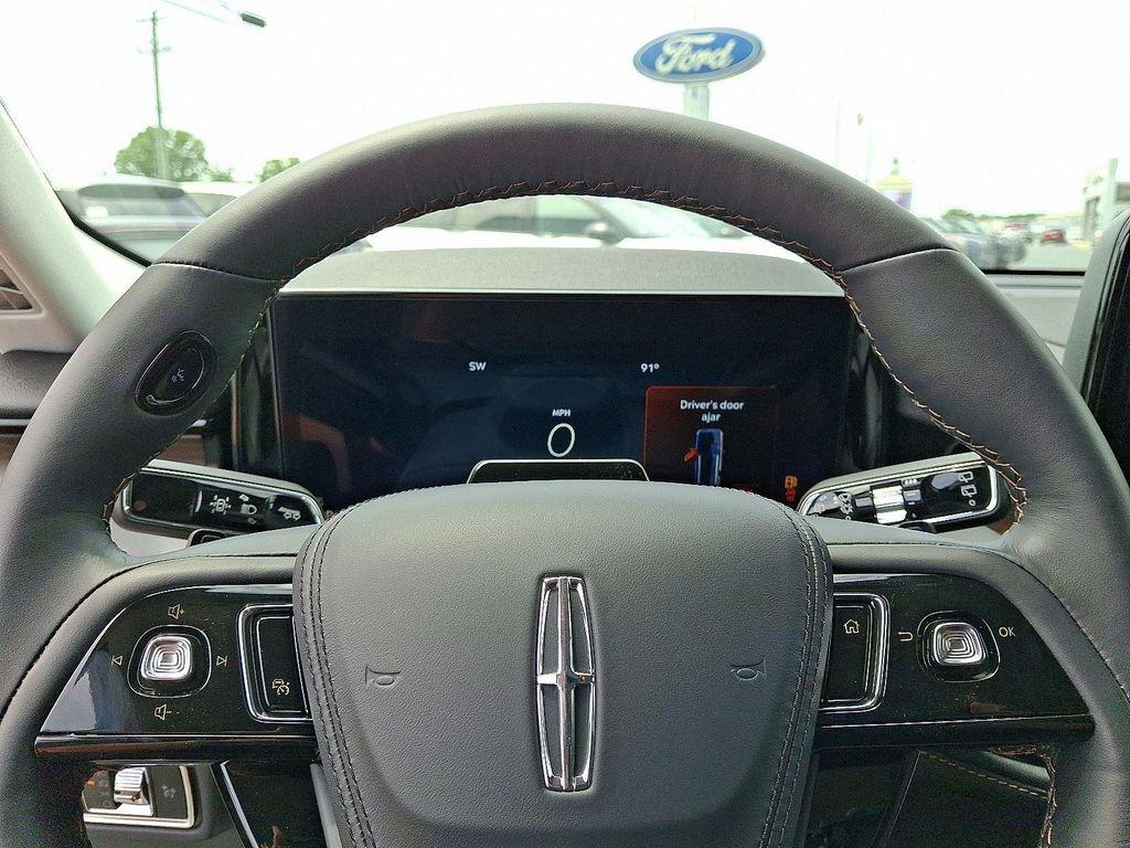 new 2025 Lincoln Aviator car, priced at $68,501