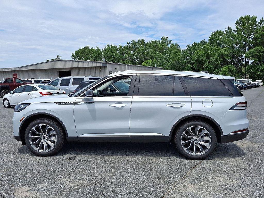 new 2025 Lincoln Aviator car, priced at $68,501