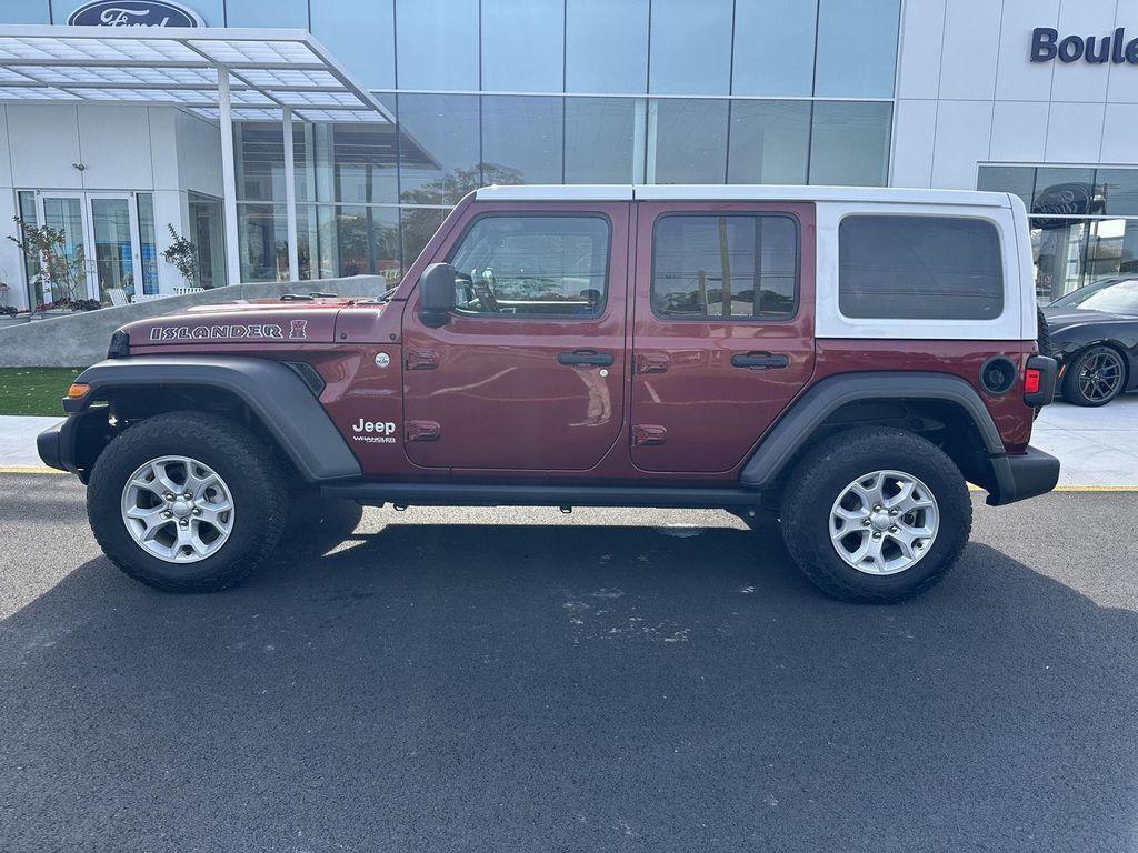 used 2021 Jeep Wrangler Unlimited car, priced at $33,121