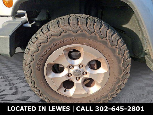 used 2015 Jeep Wrangler Unlimited car, priced at $11,500