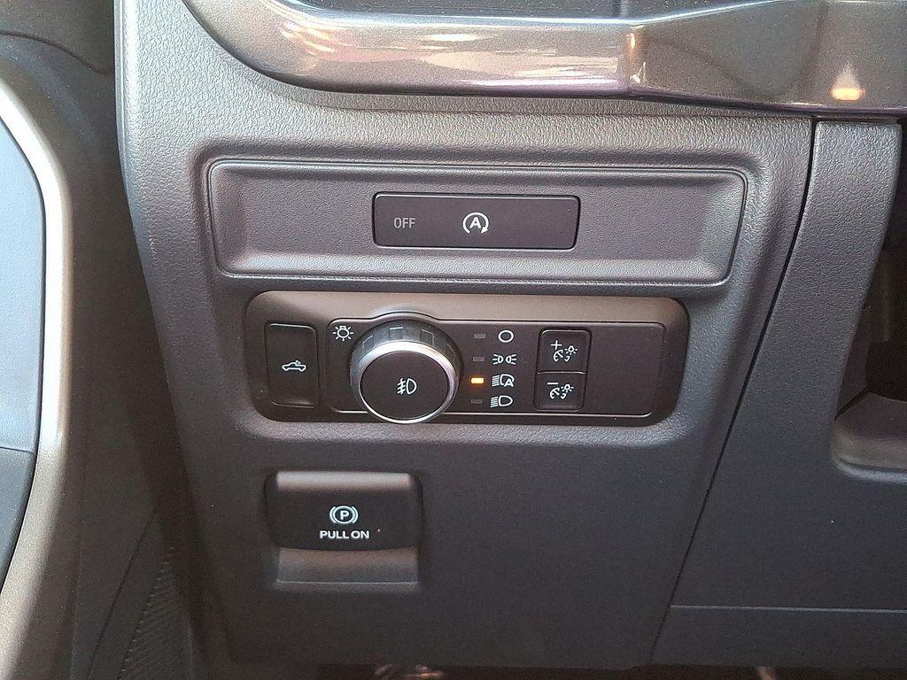 new 2025 Ford F-150 car, priced at $50,007