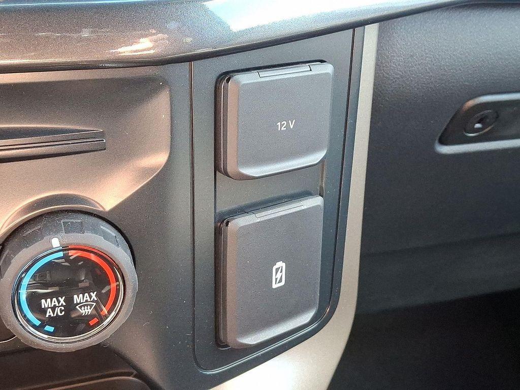 new 2025 Ford F-150 car, priced at $50,007