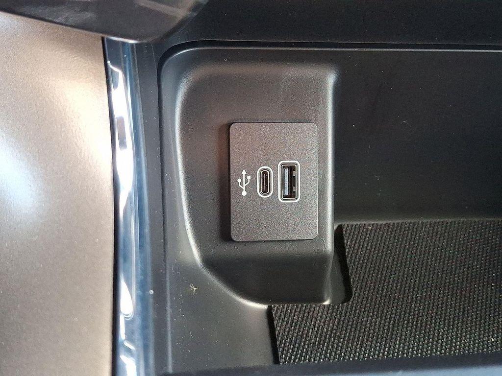 new 2025 Ford F-150 car, priced at $50,007