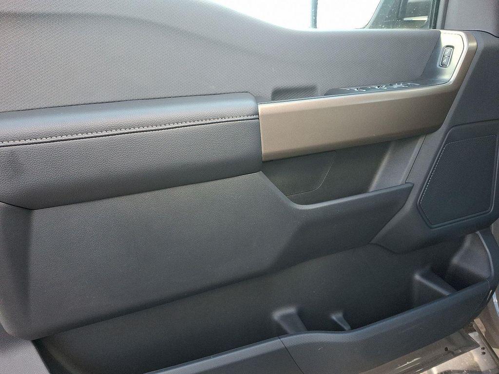 new 2025 Ford F-150 car, priced at $50,007