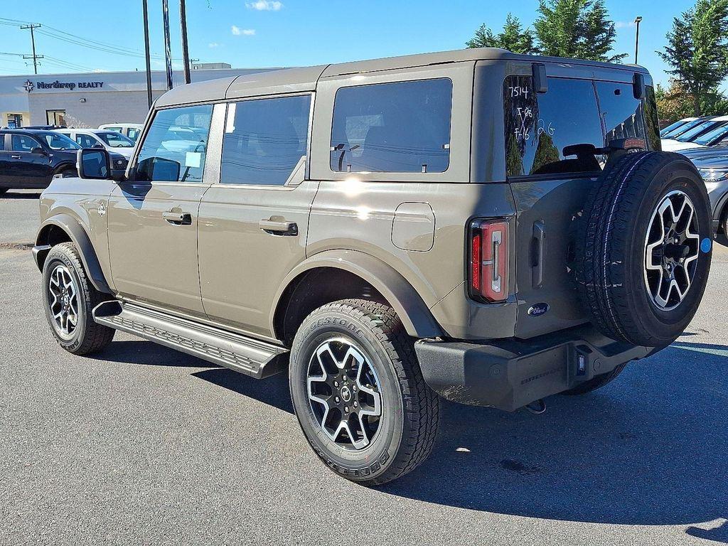 new 2025 Ford Bronco car, priced at $53,914