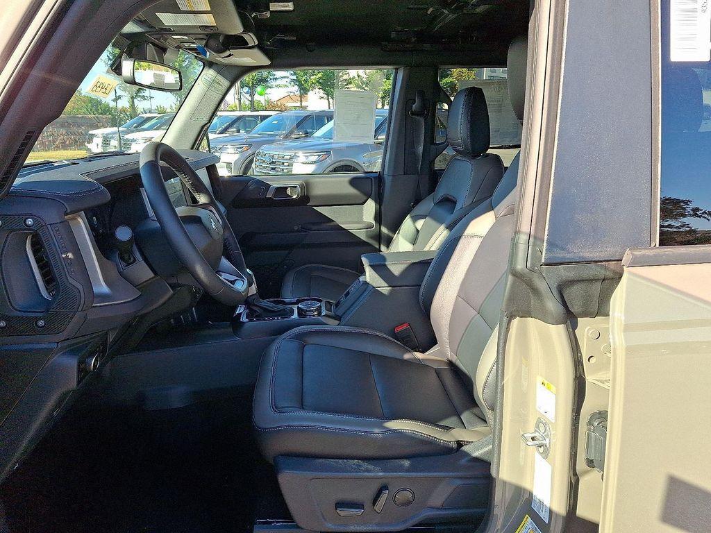 new 2025 Ford Bronco car, priced at $53,914